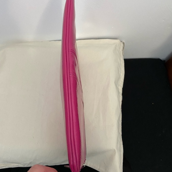 Coach 62820 B Patent Leather East/West Universal Sleeve Silver Magenta - Picture 4 of 10